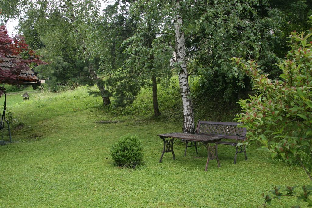 Guest House Kveder Škofja Loka Esterno foto